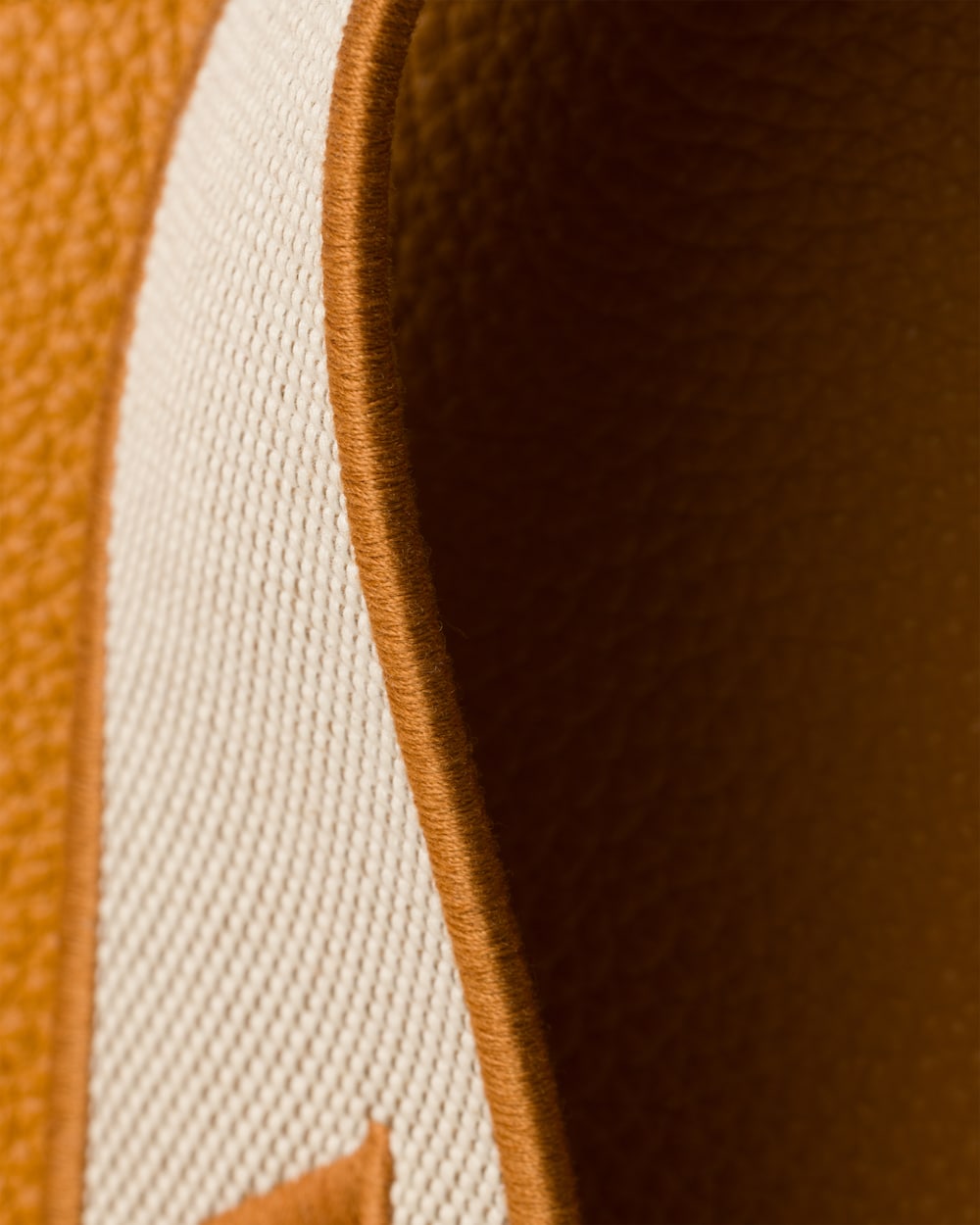 Medium Leather Bag - Image 5